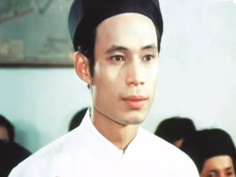 Khi hóa trang, nghệ sĩ Tiến Hợi có ngoại hình rất gần với Bác Hồ. Ảnh: Người lao động