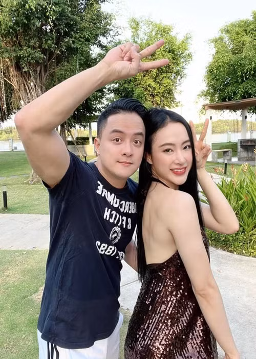 Cả hai hội ngộ sau 13 năm đóng chung MV của Cao Thái Sơn. Ảnh: FBNV