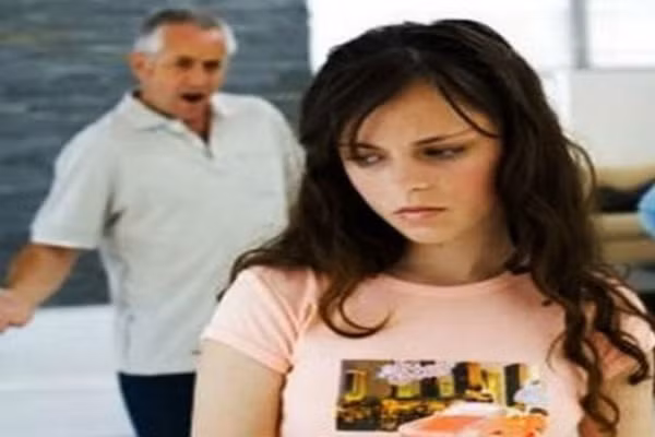 Bố chồng soi mói, điêu ngoa hơn cả đàn bà Bo chong soi moi, dieu ngoa hon ca dan ba