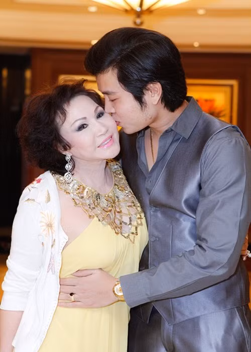 Theo Vũ Hoàng Việt, anh chia tay Yvonne Thúy Hoàng vì nữ doanh nhân muốn anh có gia đình và sinh con. Ảnh: Khám phá