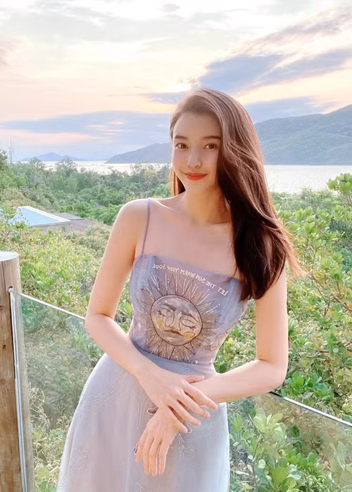 Cô thường bỏ ăn dầu mỡ, chú trọng rèn luyện thể thao.