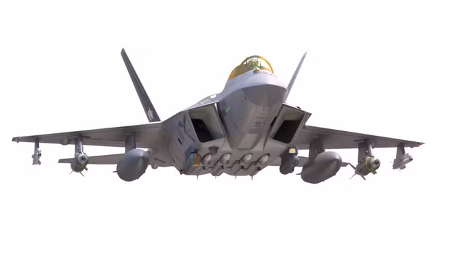 Bản vẽ sơ bộ của tiêm kích tàng hình KF-X thực chất đã bị rò rỉ từ năm 2013, tuy nhiên phải đến giữa năm 2018 thì Cơ quan quản lý mua sắm quốc phòng Hàn Quốc mới chính thức xác nhận.