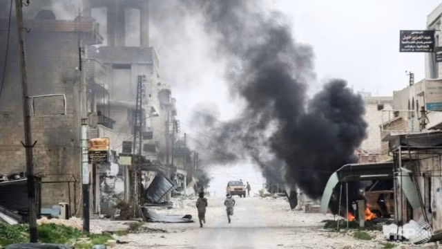 Ít nhất đây đã là lần thứ ba lực lượng IRGC đóng quân sát biên giới Syria - Iraq trở thành đối tượng của một vụ oanh kích do không quân nước ngoài thực hiện.