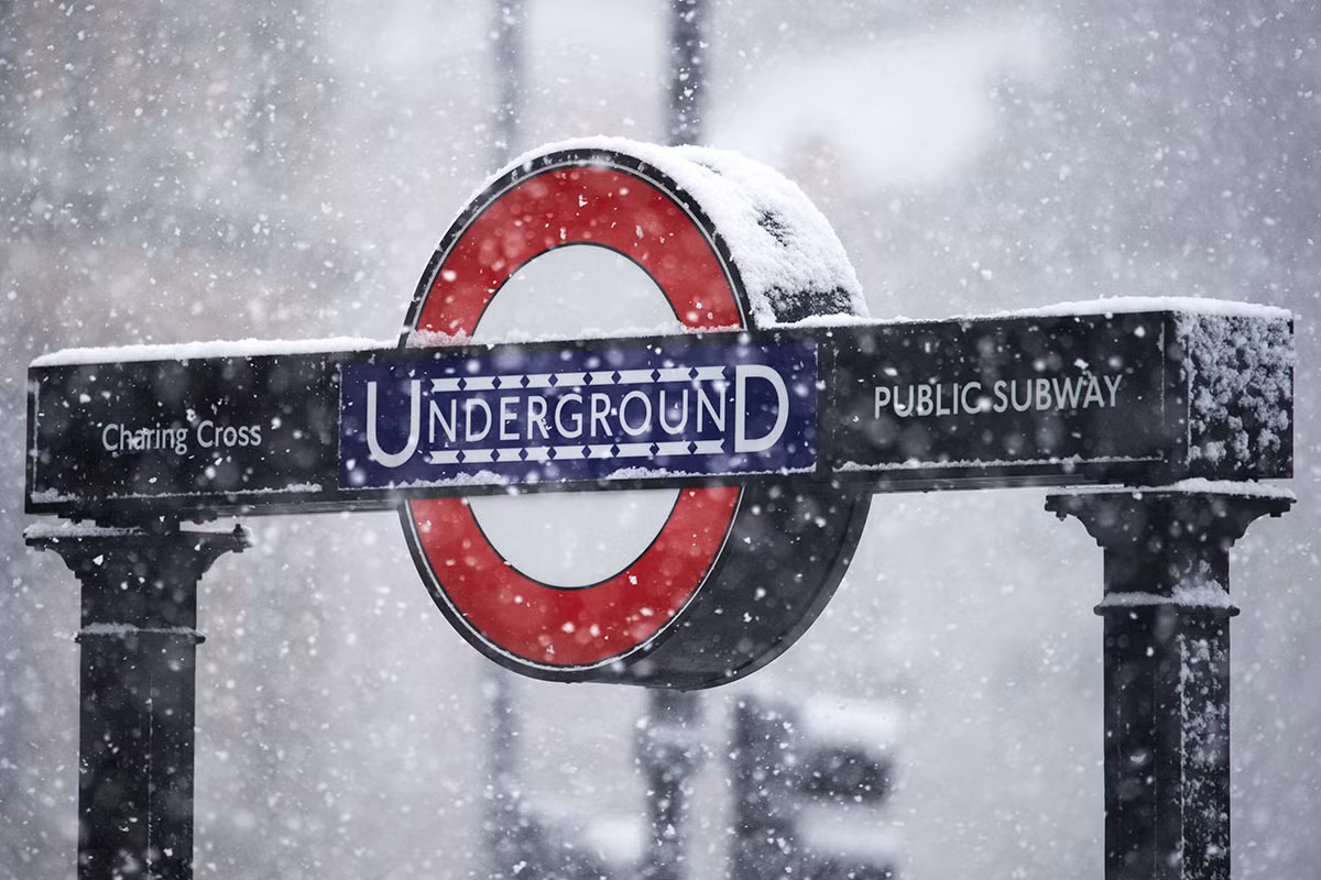 Thủ đô London chỉ là một trong những thành phố chịu ảnh hưởng nặng nề bởi cơn bão mùa đông kinh hoàng “càn quét” khắp nước Anh vào cuối tháng 2/2018.