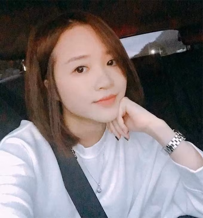 Xuân Trường và Nhuệ Giang làm đám hỏi vào tháng 4/2021. Cả hai đã có một bé gái vào năm 2022.