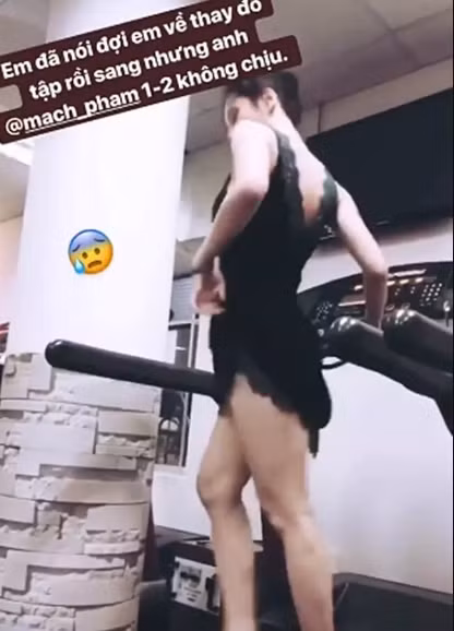 Trước đó, "bà mẹ nhí" từng có lần gây xôn xao khi mặc... váy ngủ đi tập gym.