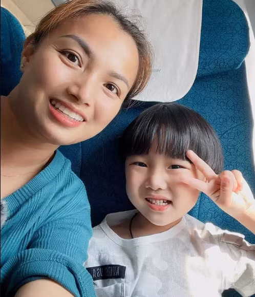 Ít ai biết được rằng để đạt được nhiều thành công như ngày hôm nay thì cô đã trải qua một cuộc sống cơ cực.