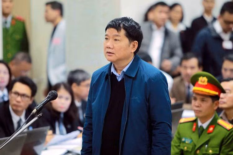 Bị cáo Đinh La Thăng (SN 1960, nguyên Chủ tịch HĐQT Tập đoàn Dầu khí Việt Nam - PVN) không làm đơn kháng cáo. Trước đó, trong các ngày từ 8-15/3, TAND TP Hà Nội đã mở phiên tòa xét xử và tuyên án phạt các bị cáo trong vụ án này.