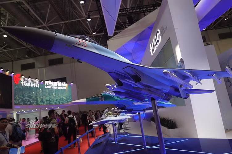 Ngay chính tại Nga, không quân nước này cho dù đã miễn cưỡng đặt hàng 6 chiếc MiG-35 để giải cứu nhà sản xuất nhưng họ vẫn chưa chính thức chấp nhận đưa nó vào biên chế.