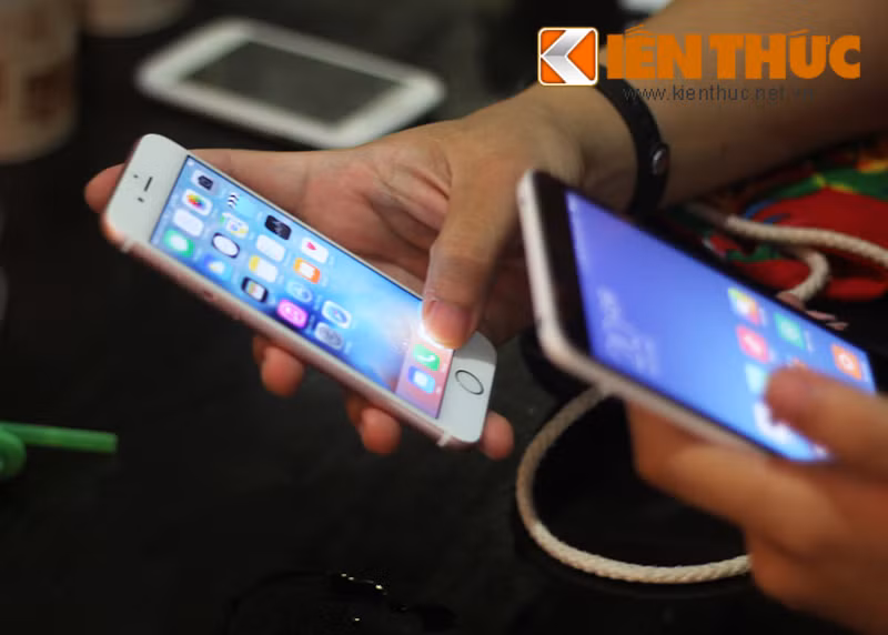 Hiện tại, trên thị trường, bản 16 GB và 64 GB chiếm đa số, trong khi đó, bản 128 GB giá "chát" hiếm hơn và "kén" khách hàng hơn.