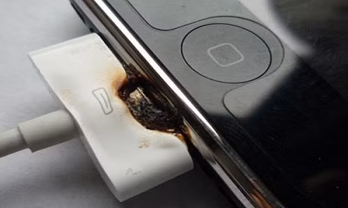 Kinh hoang nhung lan iPhone am tham giet nguoi