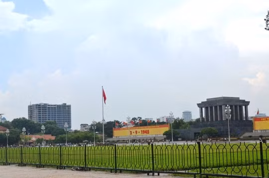 Zoom sat toa nha bi Thu tuong yeu cau kiem tra-Hinh-2