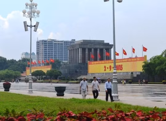 Zoom sat toa nha bi Thu tuong yeu cau kiem tra