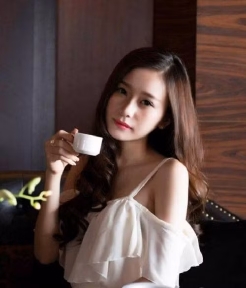 Chang phai dai gia, nhung hot girl nay van kiem tram trieu moi thang