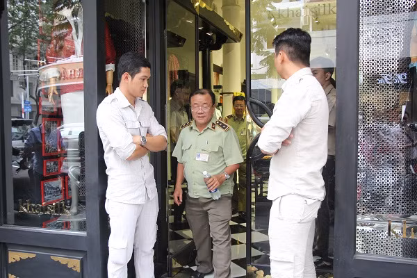 Bo Cong Thuong thanh lap doan kiem tra Cong ty Khaisilk