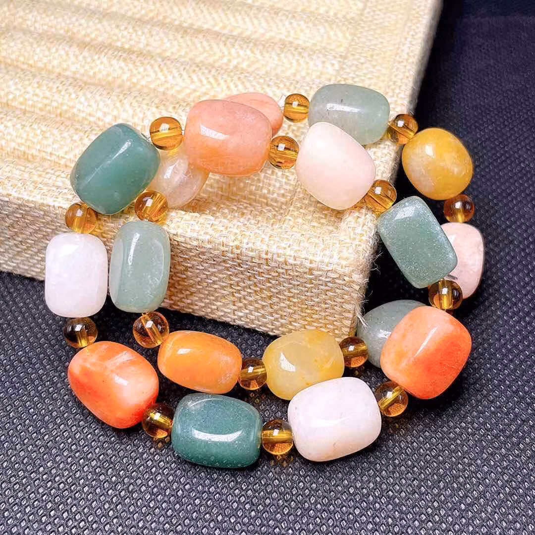 Đây không chỉ là một viên đá quý bình thường, mà còn là biểu tượng của sự may mắn và tinh túy của nghệ thuật chạm khắc truyền thống Trung Quốc.
