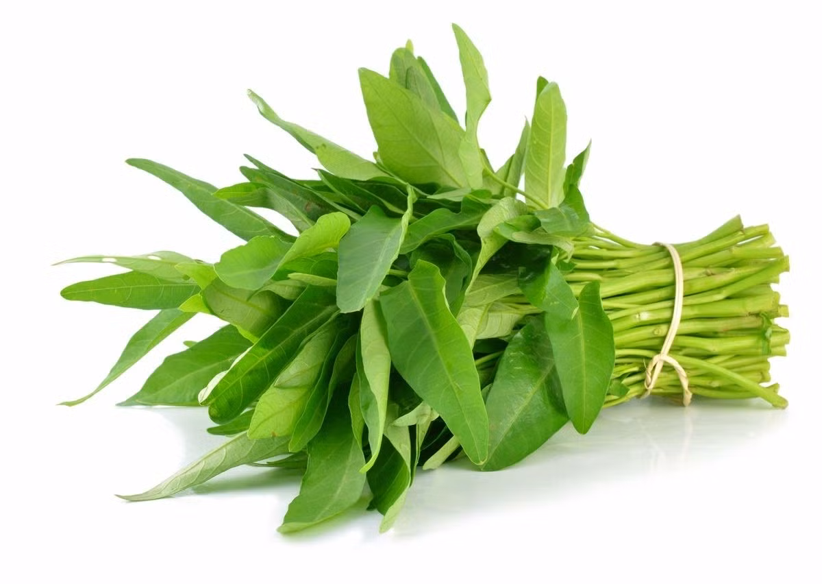 Rau muống có nguồn gốc từ Trung Quốc, nhưng được trồng rộng rãi ở nhiều quốc gia khác nhau. Khi cộng đồng người châu Á di cư đến Mỹ, nhu cầu ăn loại rau này đã tăng lên.