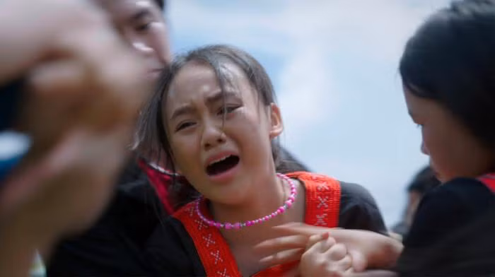'Con gai' Hong Diem tro ma xinh nhu thieu nu khien dan tinh me dam-Hinh-3