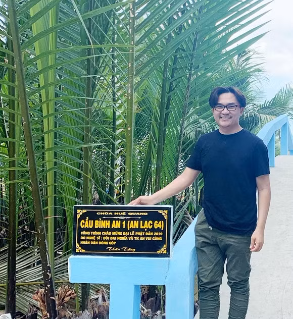 Nguồn quỹ An Vui của nam MC đã xây dựng được hàng trăm ngôi nhà và cây cầu cho người nghèo
