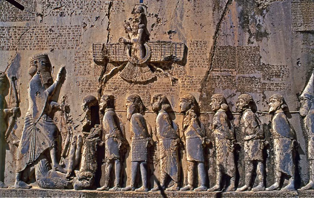 Người Sumer gây chú ý khi tuyên bố họ được tạo ra bởi các Annunaki, tức một nhóm của người ngoài hành tinh.
