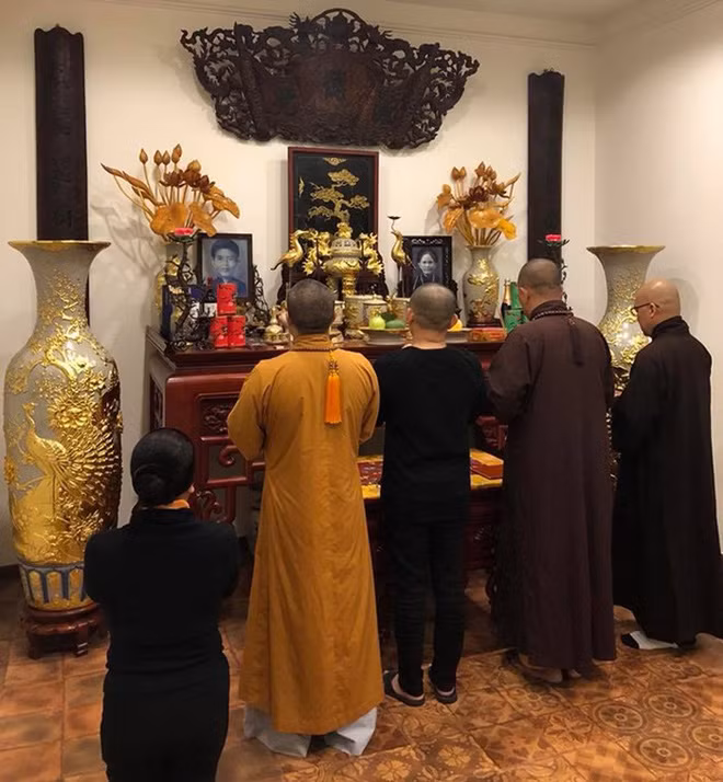 Choang voi khoi bat dong san do so cua nghe si hai Xuan Hinh-Hinh-9