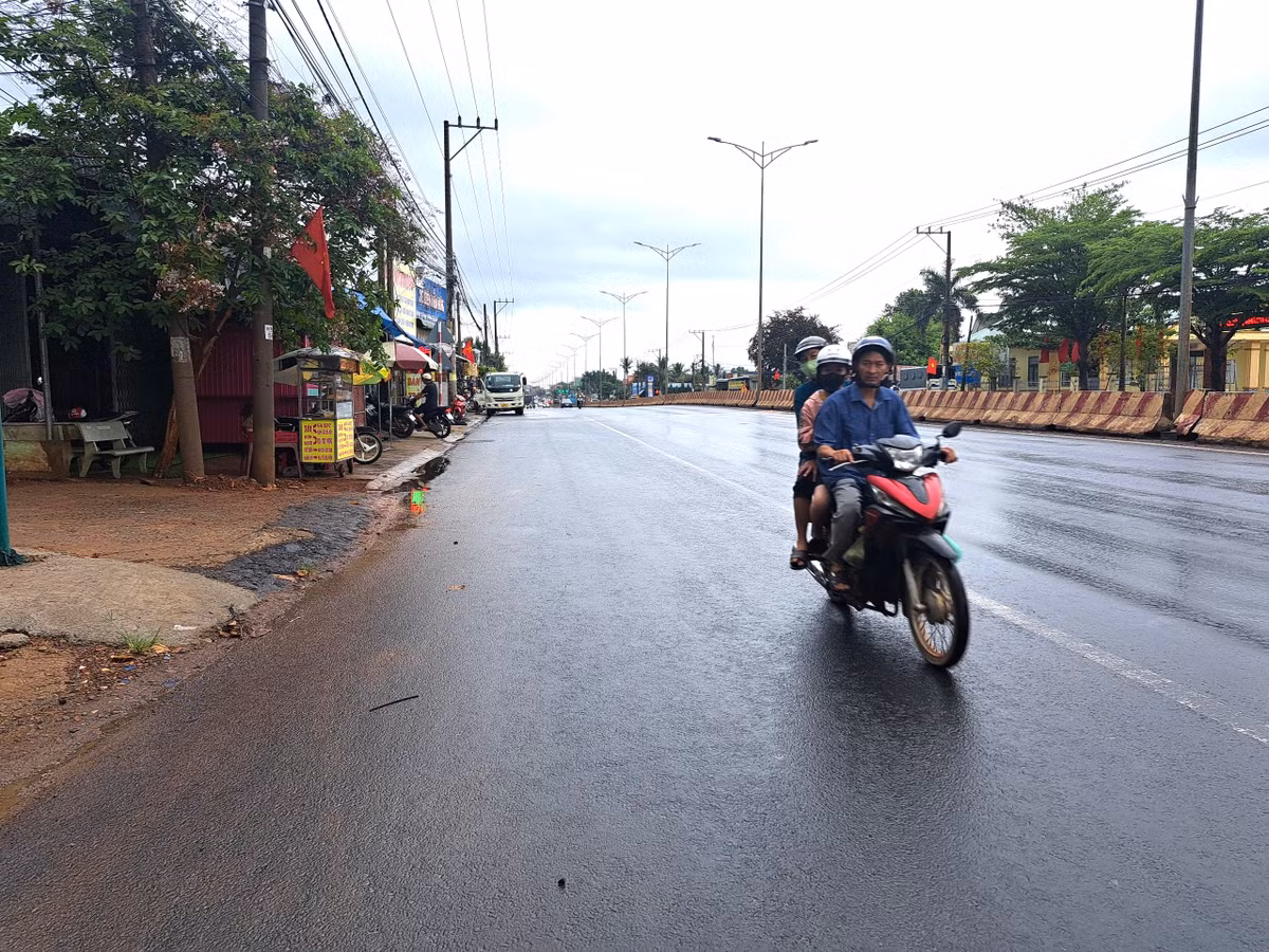 Nhieu tinh o Dong Nam Bo da co mua ‘vang giai nhiet-Hinh-2