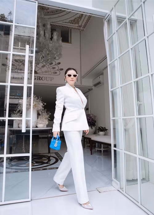 Chưa rõ liệu Lý Nhã Kỳ tham gia thảm đỏ Cannes năm nay hay không khi phía nữ diễn viên đến nay không đưa ra bất kỳ thông tin nào. Ảnh: FBNV