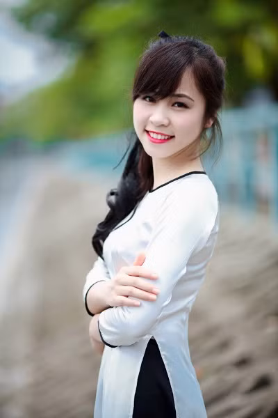 Cô chia sẻ: "Mình có ấn tượng mạnh với vai nữ chiến sĩ công an nhân dân trong phim. Chị ấy không chỉ xinh đẹp mà còn vô cùng mưu trí, dũng cảm".