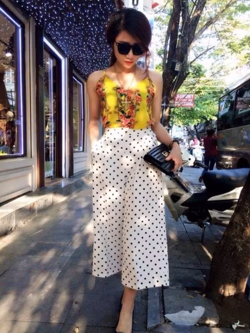 Tin tức mới đây, trên một số diễn đàn dành cho giới trẻ có chia sẻ một số hình ảnh được cho là hot girl Vân Navy. Tuy nhiên, ngay sau đó chủ nhân thực sự của bức ảnh đã được tìm thấy và cô gái này không phải là hot girl Vân Navy.