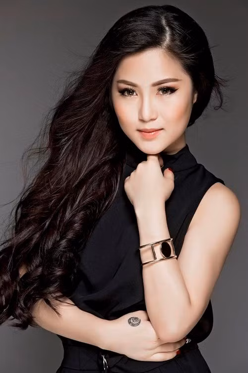 Hiện tại Hương Tràm vẫn chưa quyết định sẽ đóng phim tiếp hay không. Cô vẫn chăm chỉ chạy show và thực hiện những kế hoạch âm nhạc mới.