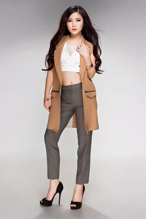Sau một thời gian bận rộn với công việc chạy show và lưu diễn, Hương Tràm đang nóng lòng gửi đến khán giả sản phẩm âm nhạc mới nhất mang tên "Người từng yêu anh rất sâu nặng".