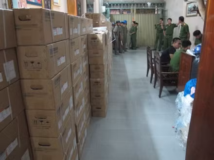 Mui hoa chat lat tay “cong xuong” ma tuy, thuoc lac lon nhat ca nuoc-Hinh-3