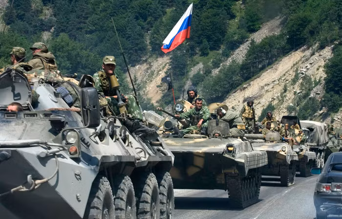 Kèm theo đó là 3.000 lính của Nam Ossetia và khoảng 1.000 lính của Abkhazia tham chiến. Sức mạnh của lực lượng ly khai theo Nga là cực kỳ lớn, tổng số có thể lên tới 80.000 quân. Nguồn ảnh: Photoarchive.
