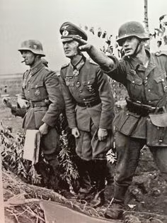 Thậm chí, có một trường hợp ghi nhận lại về cái chết của Chỉ huy Sư đoàn Panzer số 10 vào ngày 1/2/1943 khi ông đã đi lạc vào bãi mìn của quân... Italia và thiệt mạng. Nguồn ảnh: Docmnetn.