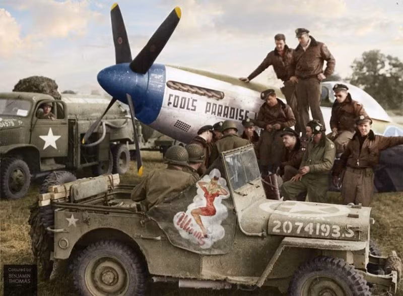 P-51 Mustang - tiêm kích hiện đại nhất, khoẻ nhất Chiến tranh Thế giới thứ hai do Mỹ sản xuất thuộc Phi đoàn Tiêm kích 380, Không quân Mỹ tại Cherbourg, Pháp. Nguồn ảnh: Warhistory.