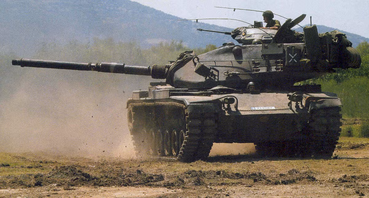 Nhiều thông tin cho rằng BMP-3 phiên bản nhái của Mỹ sẽ được mang ra làm bia tập bắn. Tuy nhiên có vẻ như thông tin này là khá vô căn cứ, vì vốn dĩ phiên bản cải tiến từ M60A3 có thông số giáp không giống với BMP-3 thật và nếu để tập bắn, quân đội Mỹ có nhiều loại "bia bắn di động" giống BMP-3 hơn nhiều. Nguồn ảnh: Tanker.