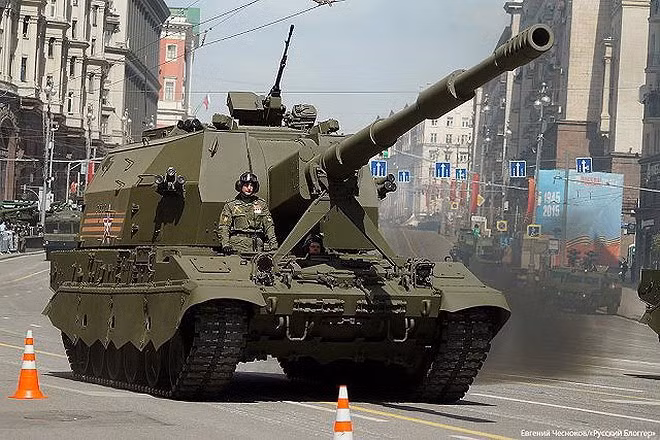 Mặt khác trong lượng pháo cũng tăng lên đáng kể, điều này đòi hỏi phải trang bị một động cơ có công suất lớn để đảm bảo độ cơ động trên chiến trường.