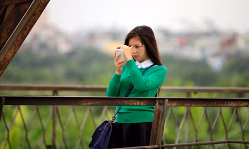 Thoi tiet hom nay 25/4: Ha Noi se lanh, dem co mua