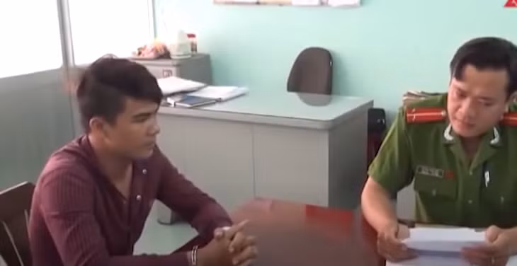 Sát hại người yêu xong, Thanh lấy xe Exciter, điện thoại, lắc tay và 2 chiếc nhẫn của nạn nhân, tổng trị giá hơn 40 triệu đồng rồi bỏ trốn về quê. Sự việc được người dân phát hiện, trình báo chính quyền địa phương và Thanh đã bị bắt giữ ngay sau đó.