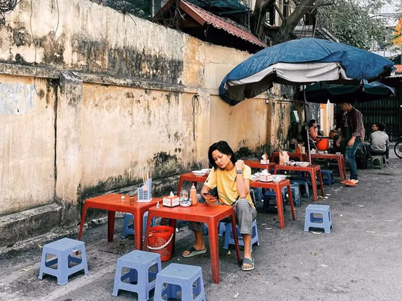 Gần đây, sau khi nhận giải thưởng "Mỹ nhân của năm", H'hen Niê quyết định sẽ ăn mặc chỉn chu hơn ở đời thường.