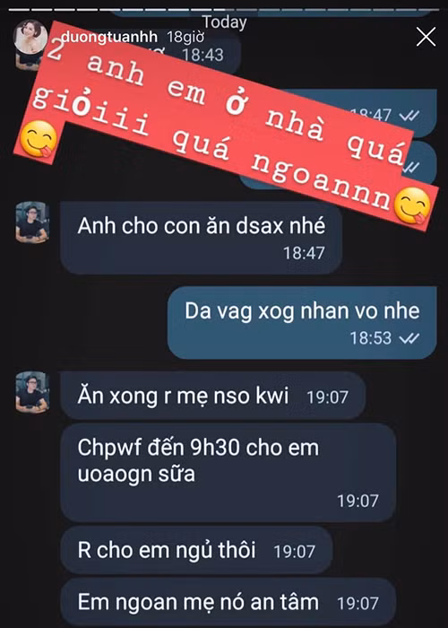 Ông xã của Tú Anh có thể thay bỉm, ru con, cho con ăn một cách thành thục.