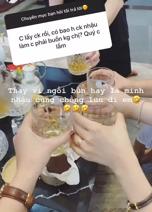 Vợ chồng Tú Anh làm gì cũng có nhau, thậm chí cùng nhậu.