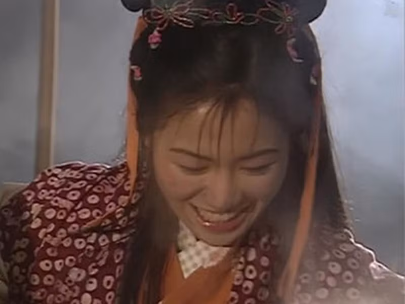 Năm 1999, Diệp Tuyền gia nhập TVB. Bộ phim đầu tay của cô là “Phong thần bảng”. Cùng với Xa Thi Mạn và Hướng Hải Lam, Diệp Tuyền là mỹ nhân được TVB o ế nhất. Ảnh: Vietnamnet