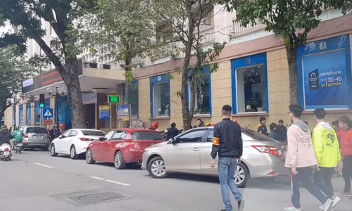 Ha Noi: Bai trong xe 