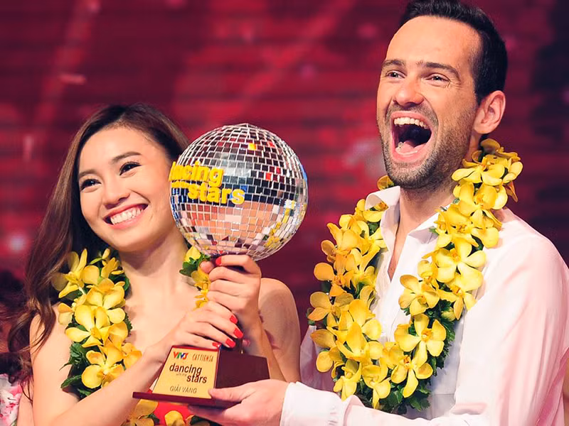 Hình ảnh Lan Ngọc giành giải vàng Bước nhảy hoàn vũ 2015.