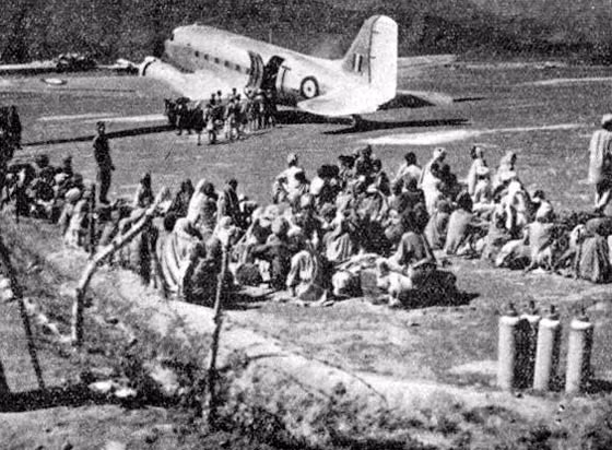 Sau khi Pakistan tách khỏi Ấn Độ vào tháng 8/1947, cuộc xung đột Ấn Độ - Pakistan chính thức bắt đầu khi cả hai quốc gia này đều tranh nhau quyền kiểm soát vùng Kashmir nằm ở giữa biên giới hai nước. Nguồn ảnh: Thearchive.
