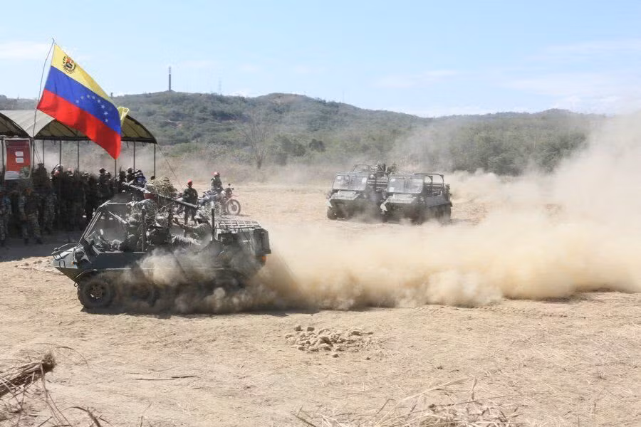 Cuộc tập trận diễn ra tại Trung tâm Huấn luyện Quốc gia Bolivar ở Miranda, Venezuela. Lực lượng Hải quân Venezuela cũng có tham gia cuộc tập trận này. Nguồn ảnh: QQ.