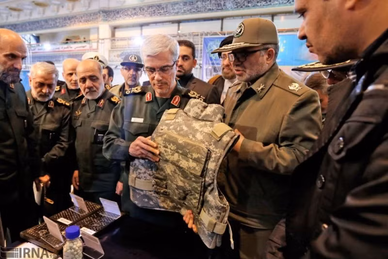 Áo giáp cá nhân do Iran tự sản xuất cũng sử dụng sợi Kevlar như áo giáp của phương Tây. Nguồn ảnh: Fotorep.
