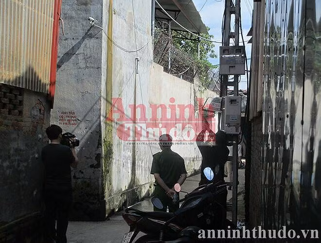 Đích thân lãnh đạo cao nhất của Phòng CSHS Hà Nội trực tiếp xuống hiện trường chỉ huy vụ vây ráp