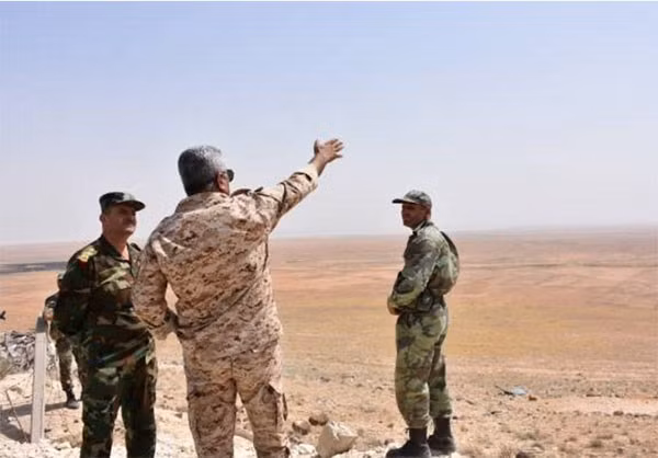 Anh: Quan doi Syria tuan tra khu vuc moi giai phong o Aleppo-Hinh-5